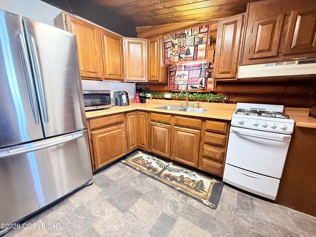 1603 Bumblebee Avenue, Kenai, AK 99611