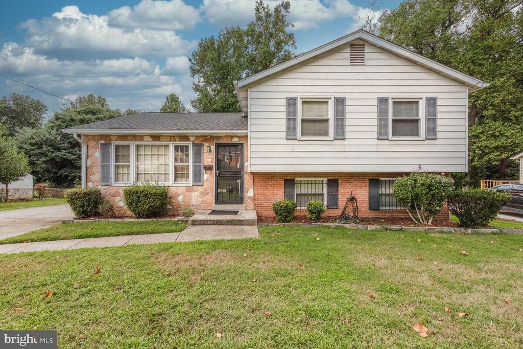 6813 WYNNLEIGH RD, Capitol Heights, MD 20743