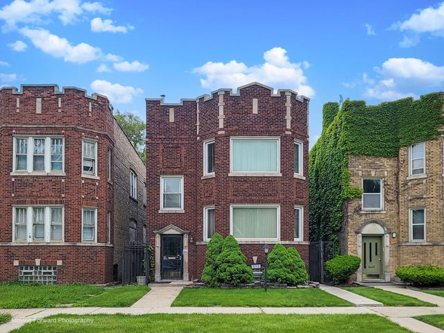 8213 S Indiana Avenue, Chicago, IL 60619