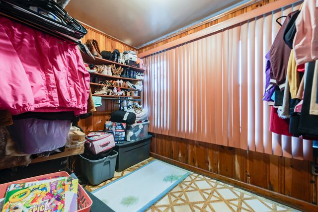 8213 S Indiana Avenue, Chicago, IL 60619