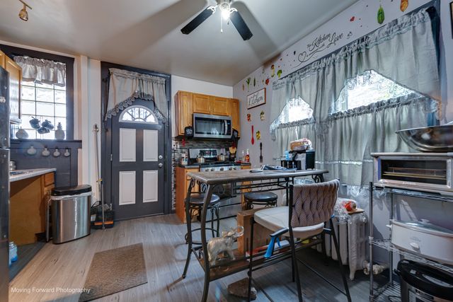 8213 S Indiana Avenue, Chicago, IL 60619