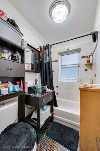 8213 S Indiana Avenue, Chicago, IL 60619