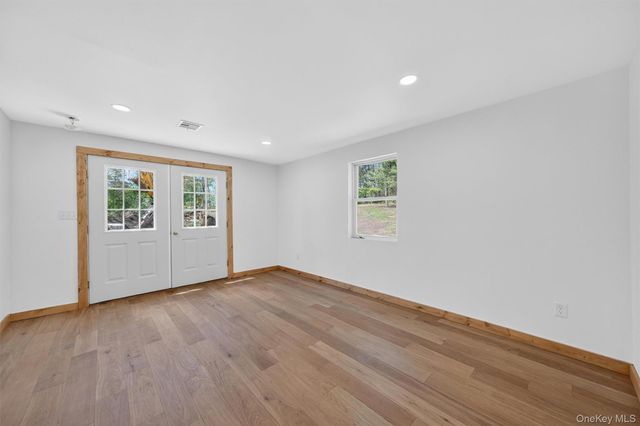 71 Blacks Road, Kingston, NY 12401