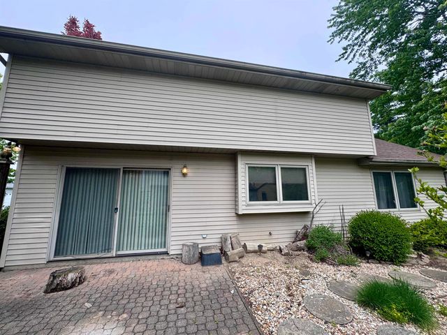 1503 Baron Court, Auburn, IN 46706
