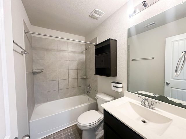 1807 Brady Shores Drive, Richmond, TX 77469