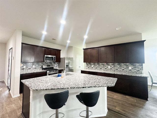 1807 Brady Shores Drive, Richmond, TX 77469