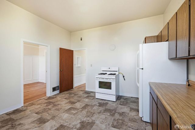 29 Holyoke Street, San Francisco, CA 94134