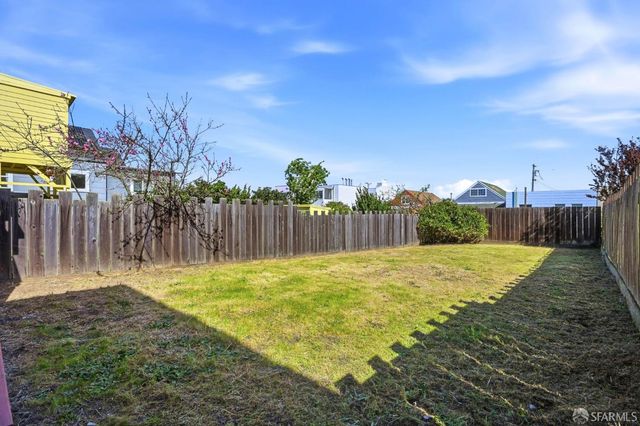 29 Holyoke Street, San Francisco, CA 94134