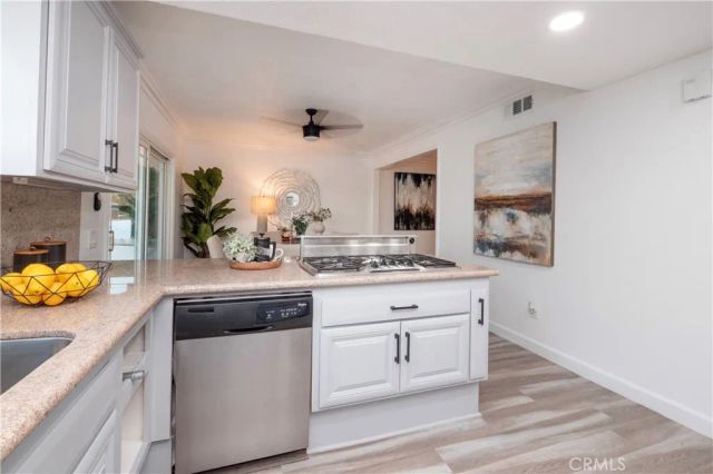 2350 Shadow Hill Drive, Riverside, CA 92506