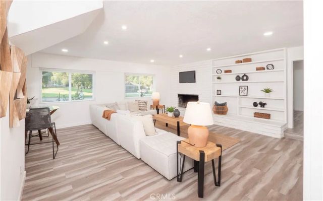 2350 Shadow Hill Drive, Riverside, CA 92506
