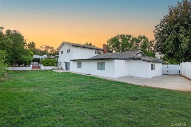2350 Shadow Hill Drive, Riverside, CA 92506