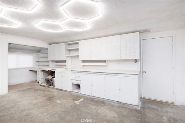 2350 Shadow Hill Drive, Riverside, CA 92506