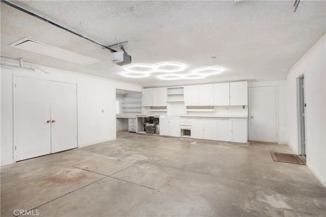2350 Shadow Hill Drive, Riverside, CA 92506