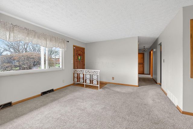 1253 Dutton Place, Columbus, OH 43227