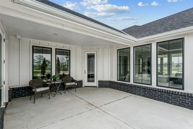 2628 N Shearwater, Wichita, KS 67204