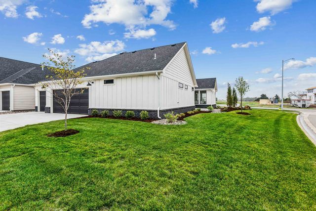 2628 N Shearwater, Wichita, KS 67204