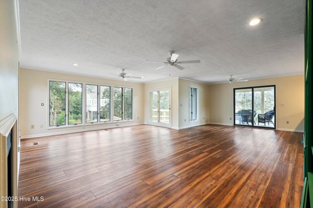 303 Live Oak Street, Emerald Isle, NC 28594