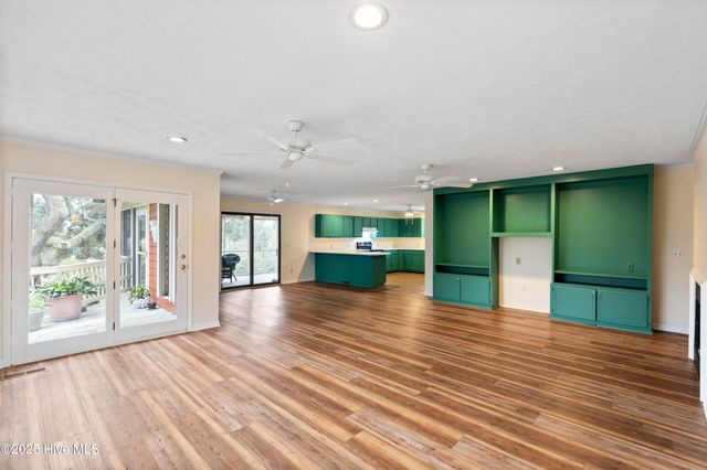 303 Live Oak Street, Emerald Isle, NC 28594