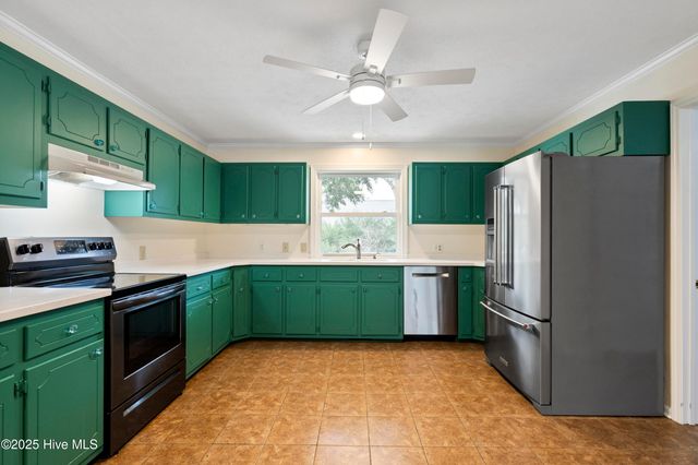 303 Live Oak Street, Emerald Isle, NC 28594