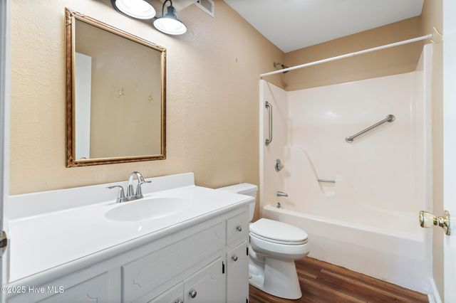 303 Live Oak Street, Emerald Isle, NC 28594