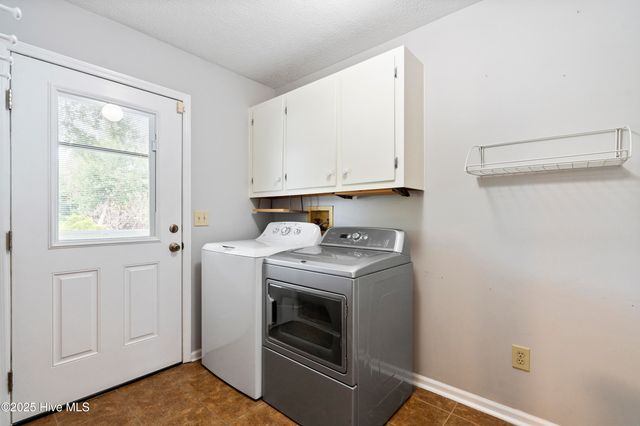 303 Live Oak Street, Emerald Isle, NC 28594