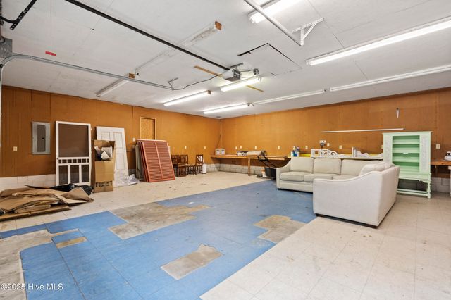 303 Live Oak Street, Emerald Isle, NC 28594