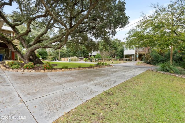 303 Live Oak Street, Emerald Isle, NC 28594