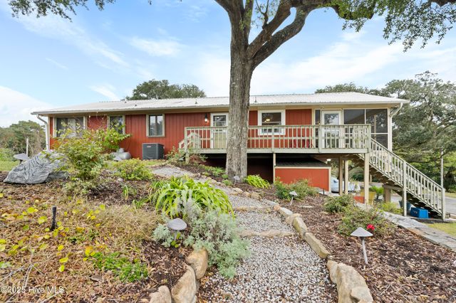 303 Live Oak Street, Emerald Isle, NC 28594