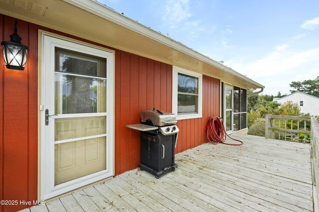 303 Live Oak Street, Emerald Isle, NC 28594