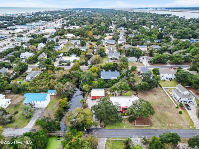 303 Live Oak Street, Emerald Isle, NC 28594