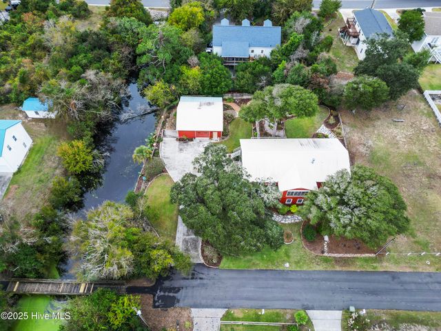 303 Live Oak Street, Emerald Isle, NC 28594