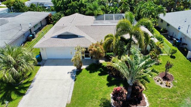 2205 SE 10th PL, Cape Coral, FL 33990