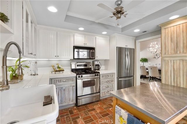 4 Sea Island Drive, Newport Beach, CA 92660