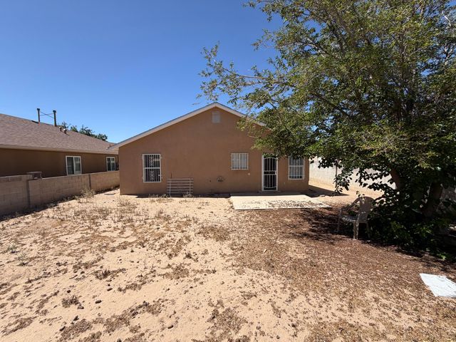 7515 S Autumn Breeze Road SW, Albuquerque, NM 87121
