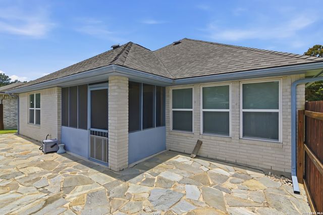 1559 Golden Sage Dr, Seguin, TX 78155