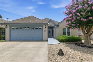1559 Golden Sage Dr, Seguin, TX 78155