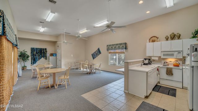 2452 S Orchard View Drive, Green Valley, AZ 85614