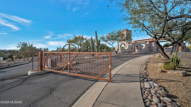 2452 S Orchard View Drive, Green Valley, AZ 85614
