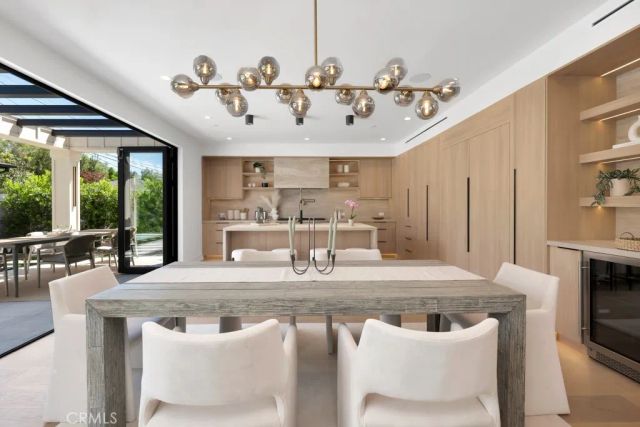 1212 Greenacre Avenue, West Hollywood, CA 90046
