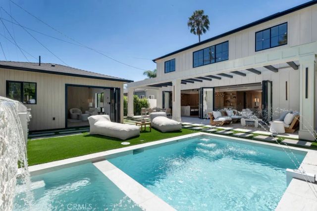 1212 Greenacre Avenue, West Hollywood, CA 90046