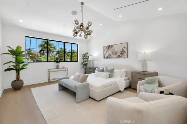 1212 Greenacre Avenue, West Hollywood, CA 90046