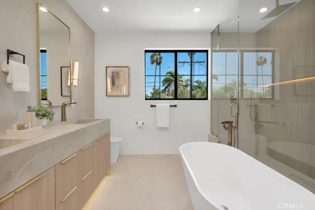1212 Greenacre Avenue, West Hollywood, CA 90046