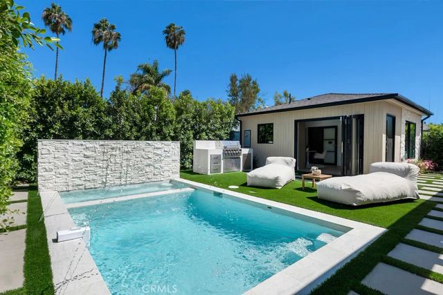 1212 Greenacre Avenue, West Hollywood, CA 90046