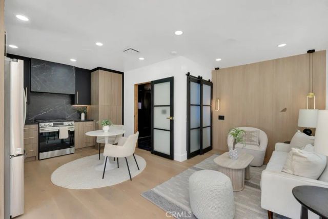 1212 Greenacre Avenue, West Hollywood, CA 90046