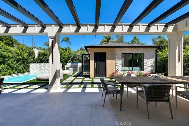 1212 Greenacre Avenue, West Hollywood, CA 90046