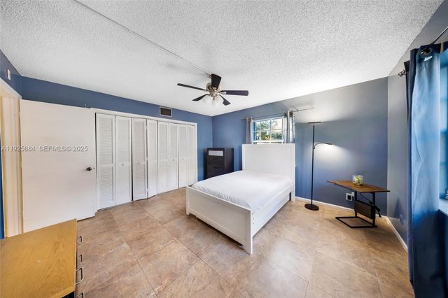 7554 Stirling Rd 102, Davie, FL 33024