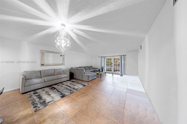 7554 Stirling Rd 102, Davie, FL 33024