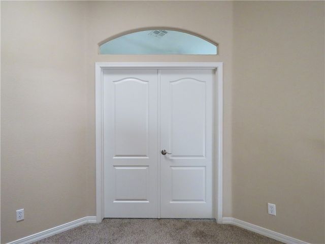 2504 Golf Drive, Kingman, AZ 86401