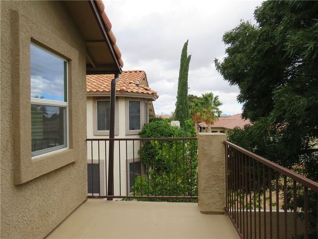 2504 Golf Drive, Kingman, AZ 86401