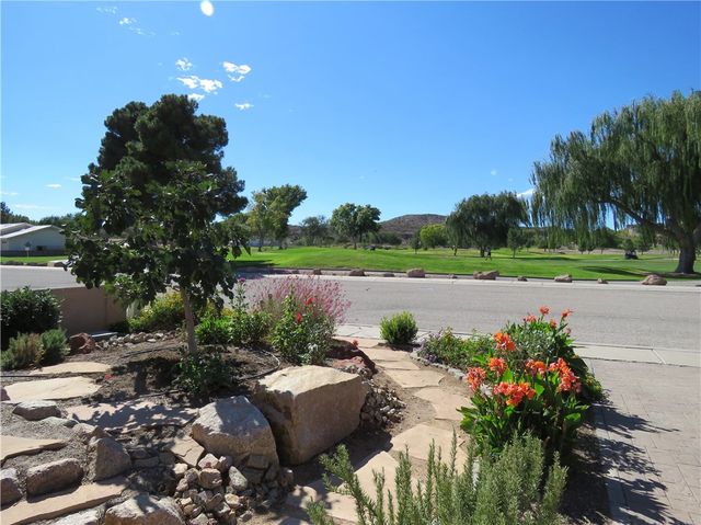 2504 Golf Drive, Kingman, AZ 86401